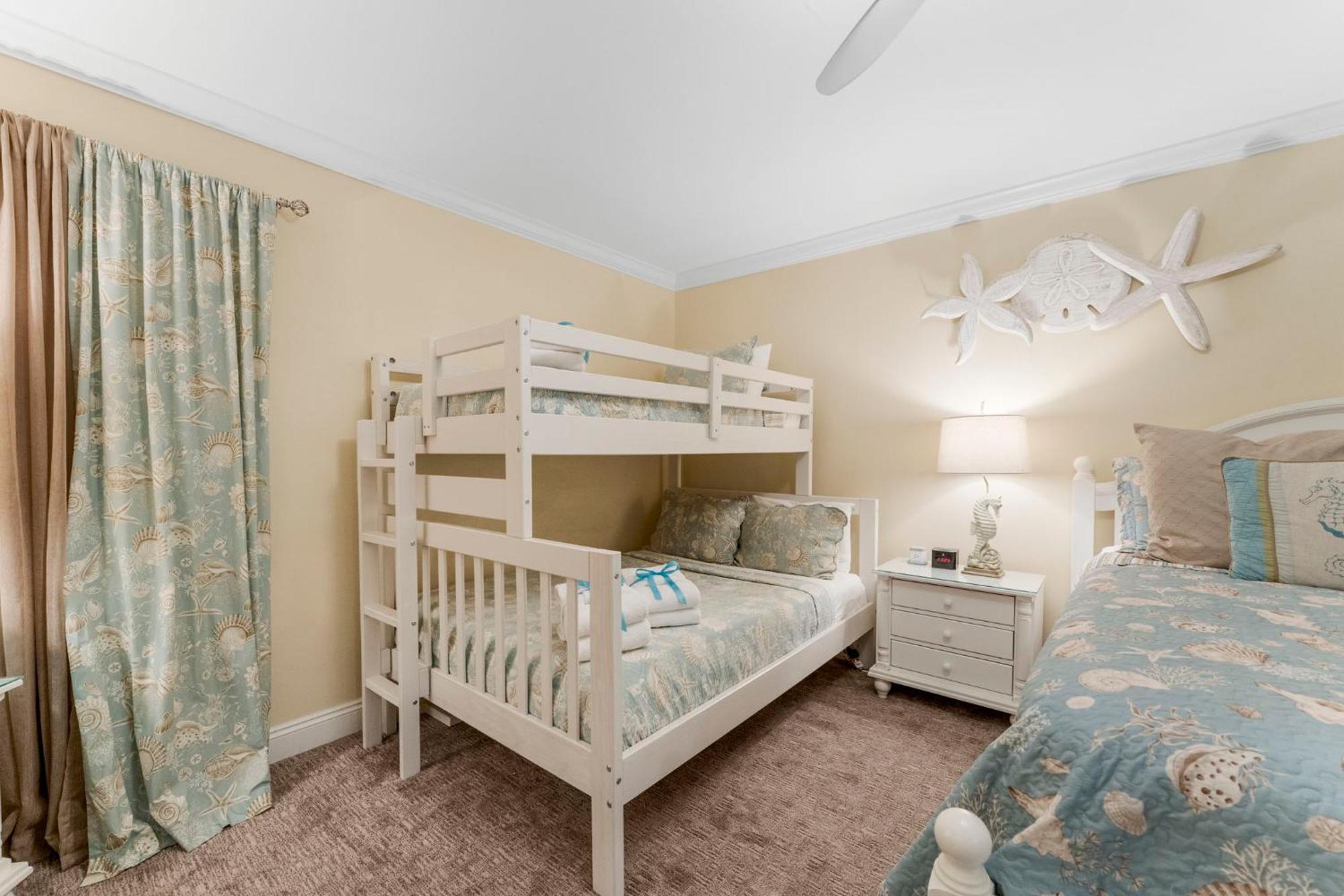 Stunning 2/2 Designer Condo W Coastal Appeal Right On The Gulf! Panama City Beach Exterior foto